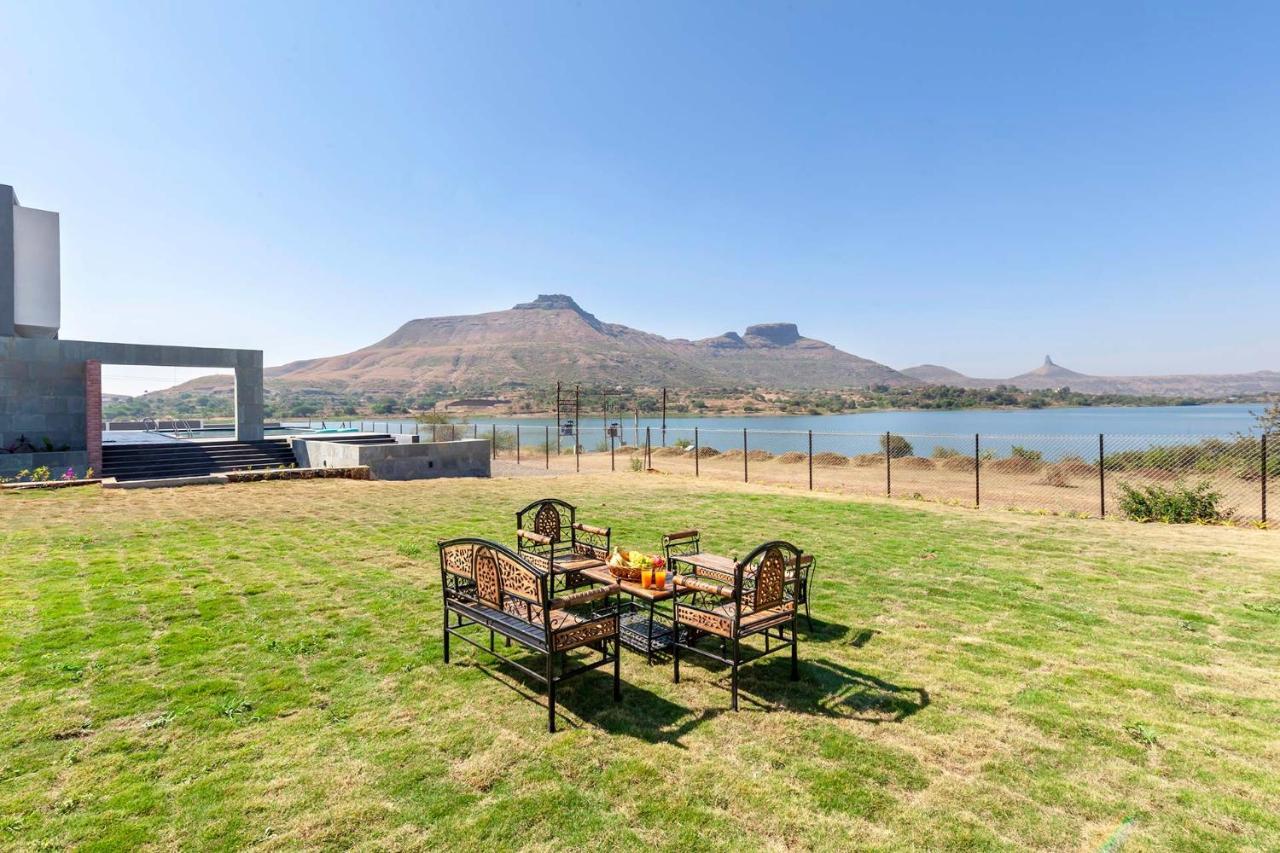Stayvista'S Bellisimo Panorama - Lakeside Oasis With Infinity Pool, Modern Interiors, Open-To-Sky Bathtub, And Lush Green Lawn Nashik Εξωτερικό φωτογραφία
