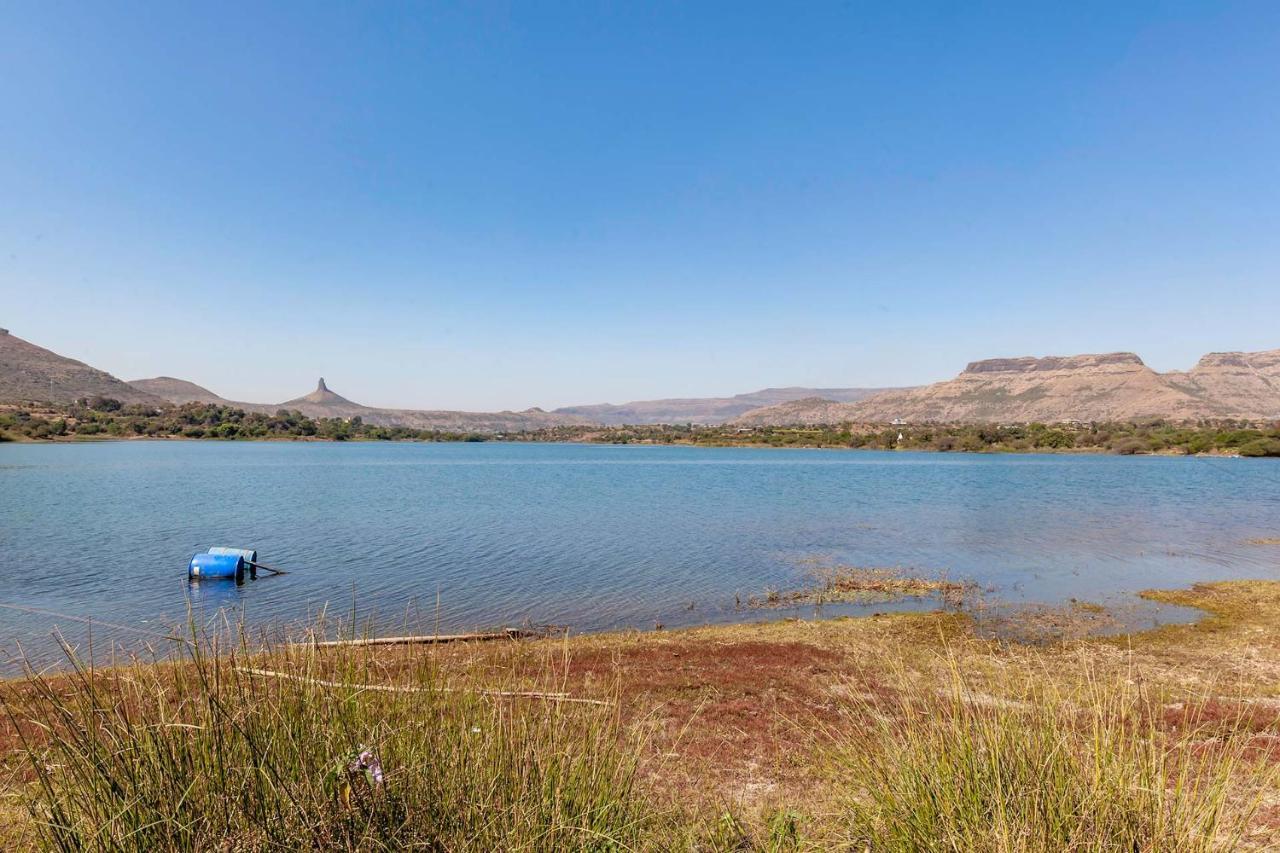 Stayvista'S Bellisimo Panorama - Lakeside Oasis With Infinity Pool, Modern Interiors, Open-To-Sky Bathtub, And Lush Green Lawn Nashik Εξωτερικό φωτογραφία